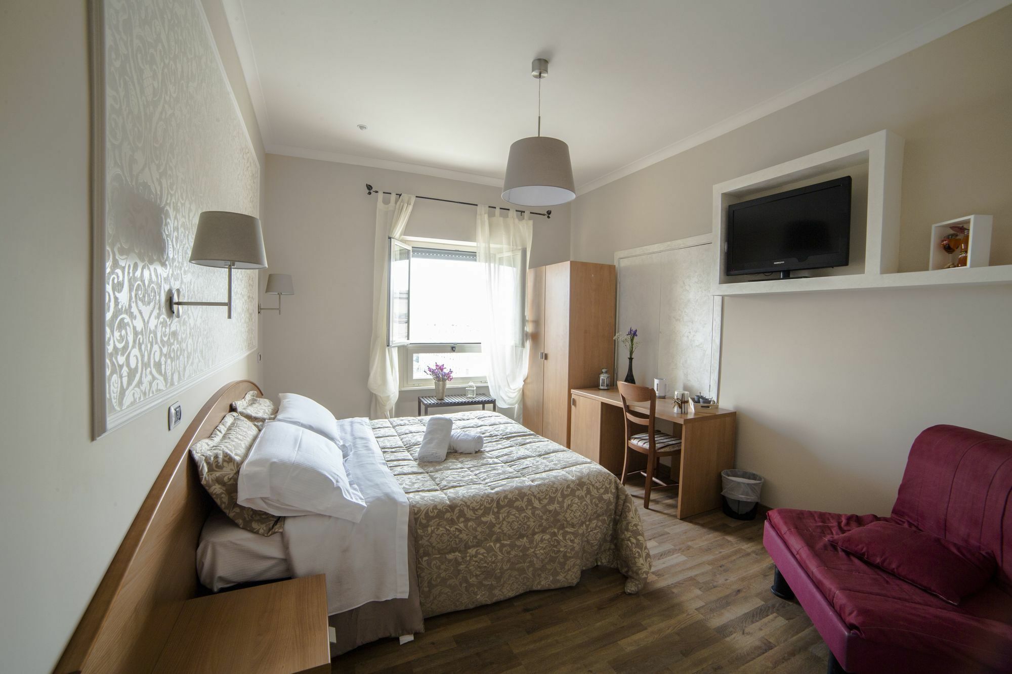St Peter Bed In Rome Hotel Exterior photo